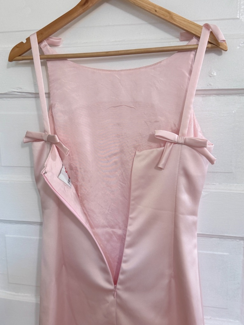 En Francais by Huey Waltzer Bow Shoulder Satin Shift Dress Size 8 - Picture 8 of 11